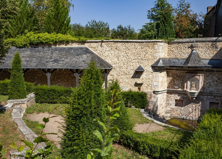 Fontaine Sainte-Clotilde